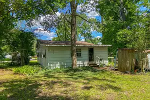 3406 N Winfree St, Dayton, TX 77535 - Photo 19