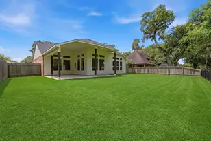 236 Woodhaven Dr, West Columbia, TX 77486 - Photo 23