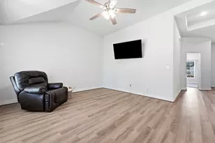 236 Woodhaven Dr, West Columbia, TX 77486 - Photo 19