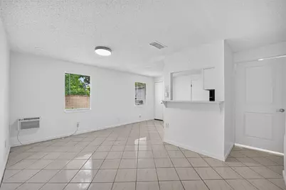 6910 Bintliff Boulevard #B, Houston, TX 77074 - Photo 7