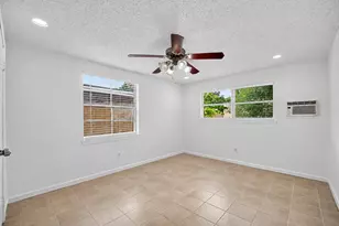 6910 Bintliff Blvd, Houston, TX 77074 - Photo 11