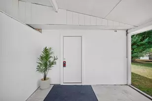 6910 Bintliff Blvd, Houston, TX 77074 - Photo 3