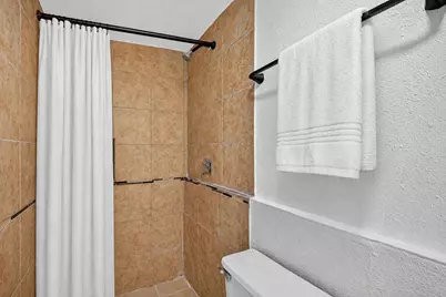 6910 Bintliff Boulevard #B, Houston, TX 77074 - Photo 17