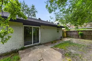 3318 Ripplebrook Dr, Houston, TX 77045 - Photo 29
