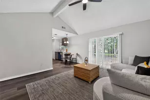 3318 Ripplebrook Dr, Houston, TX 77045 - Photo 9