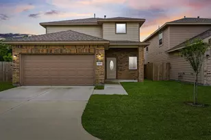 2803 Topiary Ln, Houston, TX 77014 - Photo 1