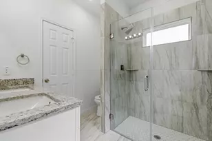 2803 Topiary Ln, Houston, TX 77014 - Photo 19