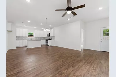 2803 Topiary Lane, Houston, TX 77014 - Photo 9
