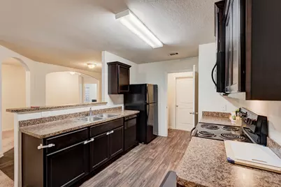 2422 Fallen Pine Lane, Houston, TX 77088 - Photo 5