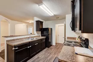 2422 Fallen Pine Ln, Houston, TX 77088 - Photo 5