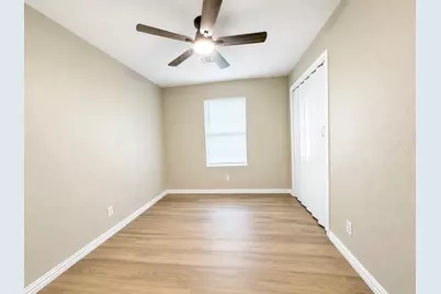 7902 Bowen Street, Houston, TX 77051 - Photo 17