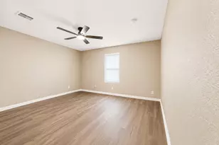7902 Bowen St, Houston, TX 77051 - Photo 9