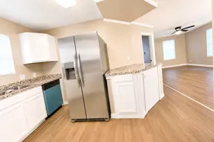 7902 Bowen St, Houston, TX 77051 - Photo 7