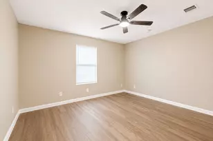 7902 Bowen St, Houston, TX 77051 - Photo 11