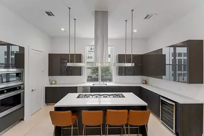 5854 E Post Oak Lane, Houston, TX 77055 - Photo 3