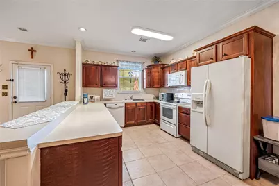 659 Chateau Woods Parkway Drive, Conroe, TX 77385 - Photo 9