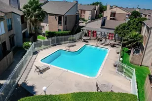 3220 69th St, Galveston, TX 77551 - Photo 3