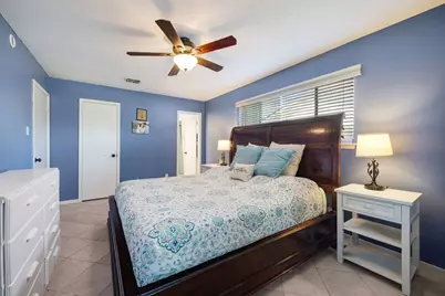 9314 Vickijohn Drive, Houston, TX 77031 - Photo 7