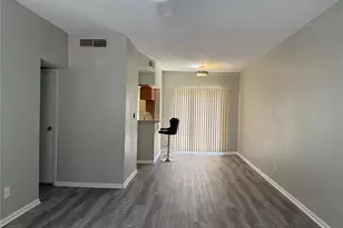 7575 Cambridge St, Houston, TX 77054 - Photo 7