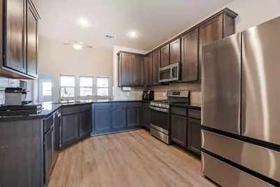 10423 Rochester Hills Lane, Tomball, TX 77375 - Photo 11