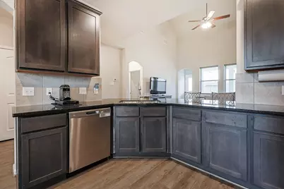 10423 Rochester Hills Lane, Tomball, TX 77375 - Photo 13