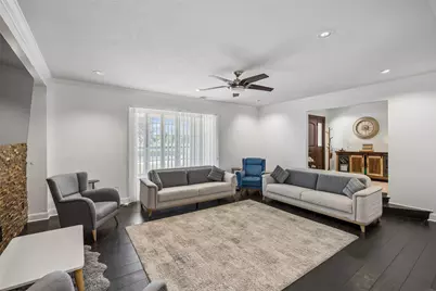 5535 S Braeswood Boulevard, Houston, TX 77096 - Photo 9