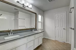 7042 Plum Creek Terrace Ln, Houston, TX 77087 - Photo 19