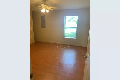 1513 16th Street #4, Huntsville, TX 77340 - Photo 5