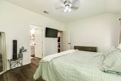 112 Papaya Street, Lake Jackson, TX 77566 - Photo 15