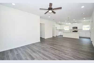 2811 Pine Estate Lane, Houston, TX 77014 - Photo 7