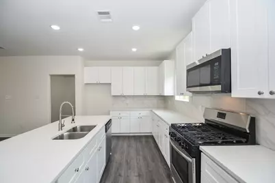 2811 Pine Estate Lane, Houston, TX 77014 - Photo 11