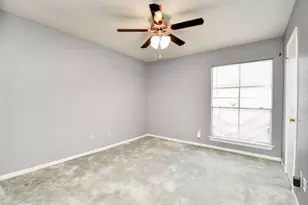 9350 Country Creek Dr, Houston, TX 77036 - Photo 21