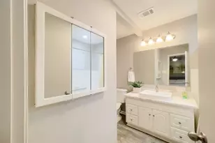 8423 Glen Valley Dr, Houston, TX 77061 - Photo 35