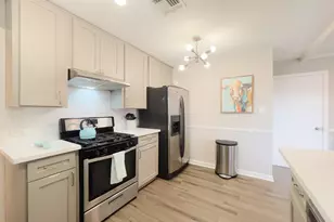 8423 Glen Valley Dr, Houston, TX 77061 - Photo 21