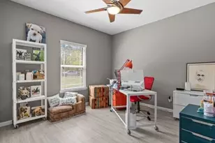 505 Cliffbrook Cir, Cleveland, TX 77327 - Photo 17