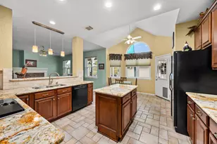 2800 Sandpebble Ct, Seabrook, TX 77586 - Photo 9