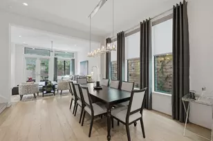 2114 McDuffie St, Houston, TX 77019 - Photo 9