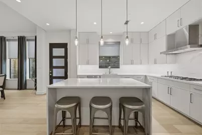 2114 McDuffie Street, Houston, TX 77019 - Photo 7