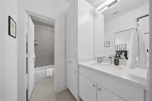 2114 McDuffie St, Houston, TX 77019 - Photo 33