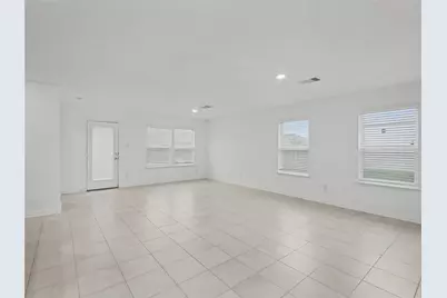 1310 Cardinal Trail, La Marque, TX 77568 - Photo 3