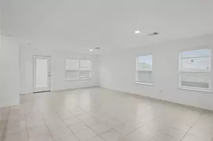 1310 Cardinal Trail, La Marque, TX 77568 - Photo 3