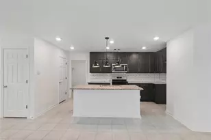 1310 Cardinal Trail, La Marque, TX 77568 - Photo 5