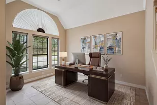 901 Longmire Rd, Conroe, TX 77304 - Photo 5