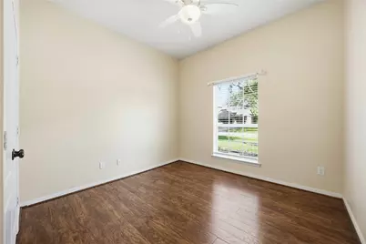 2526 Crystal Shore Drive, Rosharon, TX 77583 - Photo 11