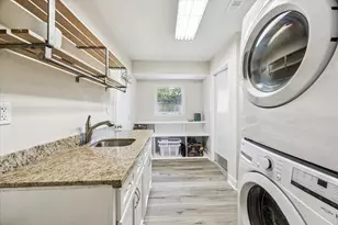 2514 Briarbrook Dr, Houston, TX 77042 - Photo 23