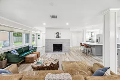 2514 Briarbrook Drive, Houston, TX 77042 - Photo 3