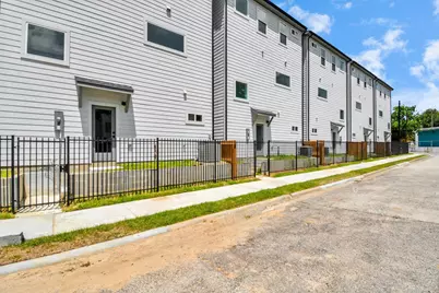 2854 Cline Street, Houston, TX 77020 - Photo 31
