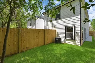 7413 Shotwell St, Houston, TX 77028 - Photo 15