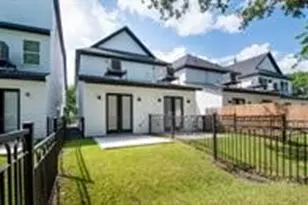 3225 Real St, Houston, TX 77087 - Photo 9