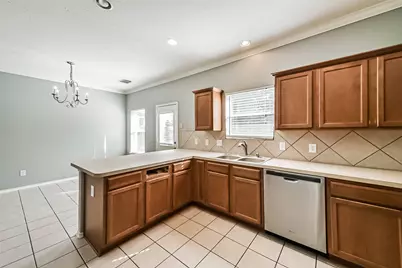 8726 Old Maple Lane, Humble, TX 77338 - Photo 9